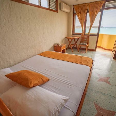 Hostal Estrella De Mar Puerto Ayora  Ngoại thất bức ảnh