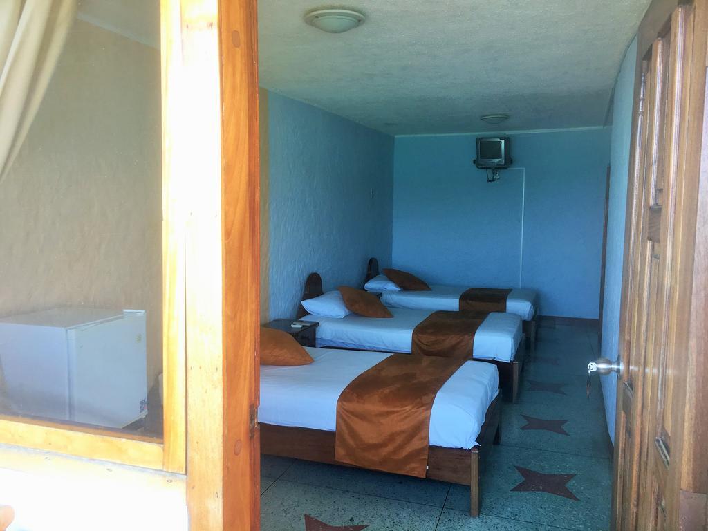 Hostal Estrella De Mar Puerto Ayora  Phòng bức ảnh
