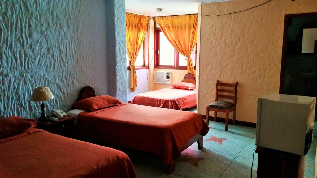 Hostal Estrella De Mar Puerto Ayora  Phòng bức ảnh
