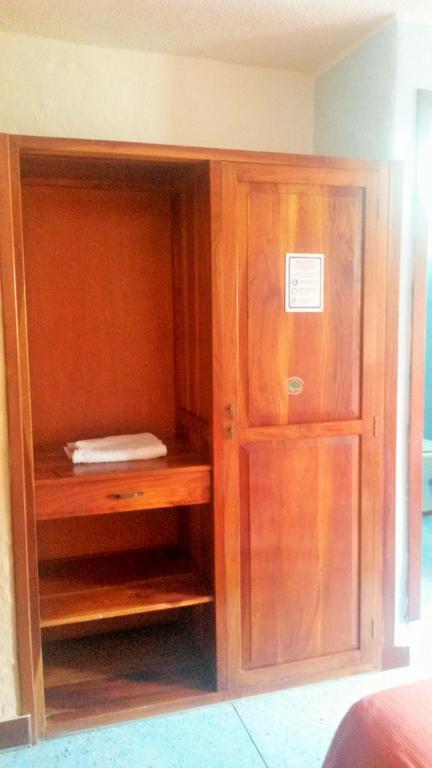 Hostal Estrella De Mar Puerto Ayora  Phòng bức ảnh