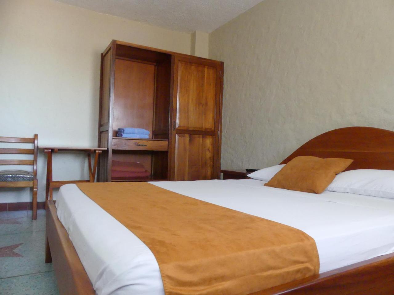 Hostal Estrella De Mar Puerto Ayora  Ngoại thất bức ảnh