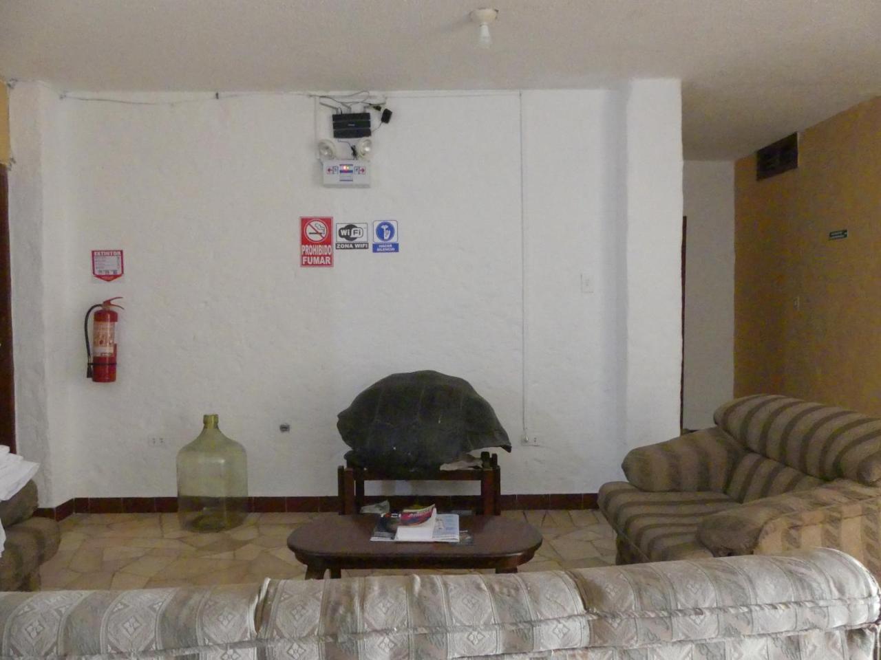 Hostal Estrella De Mar Puerto Ayora  Ngoại thất bức ảnh