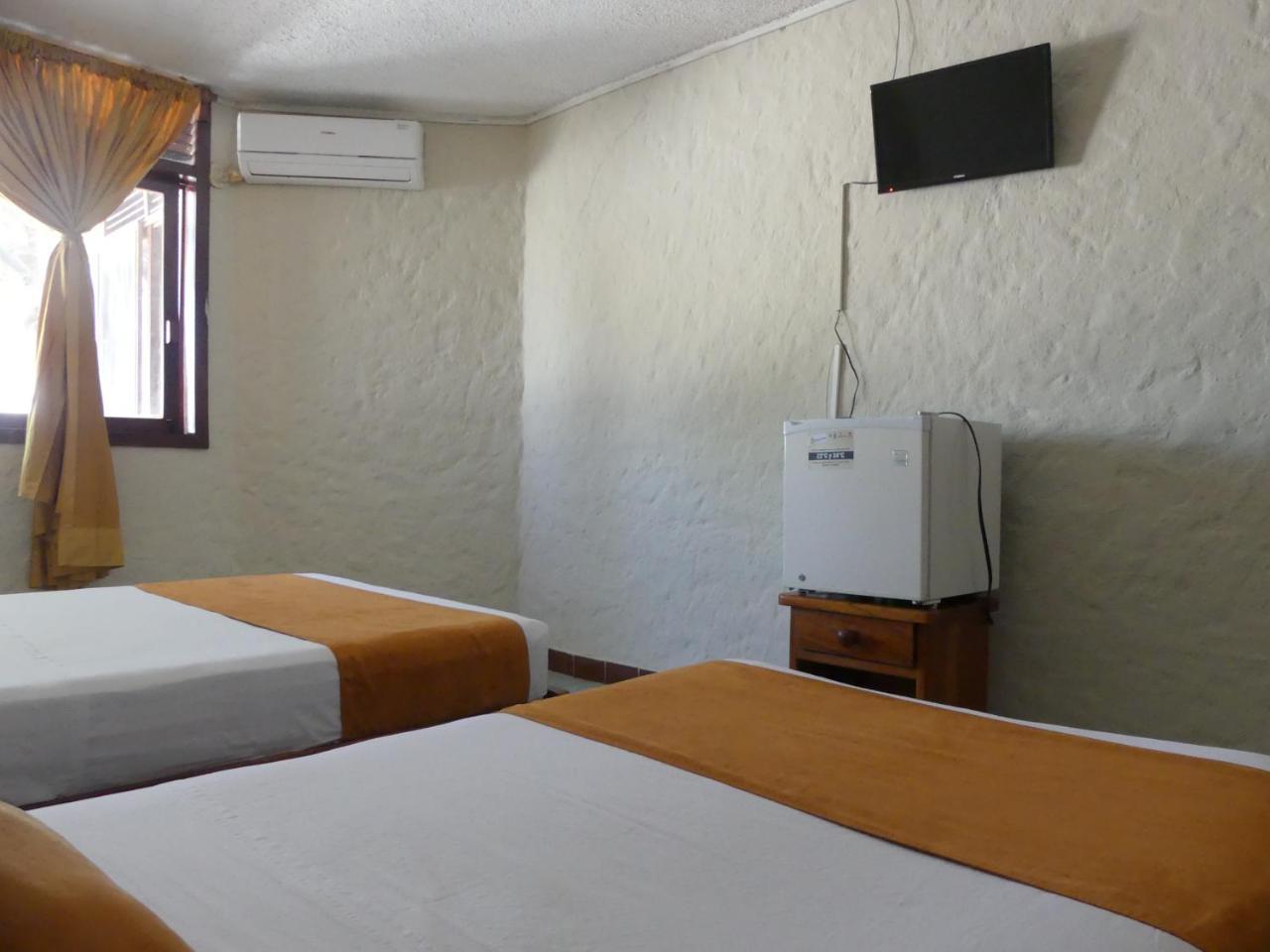 Hostal Estrella De Mar Puerto Ayora  Ngoại thất bức ảnh