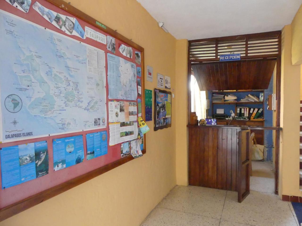Hostal Estrella De Mar Puerto Ayora  Ngoại thất bức ảnh