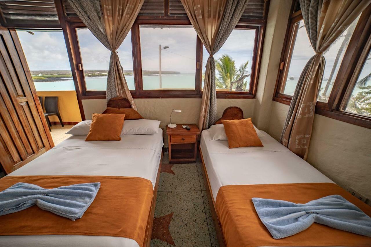 Hostal Estrella De Mar Puerto Ayora  Ngoại thất bức ảnh