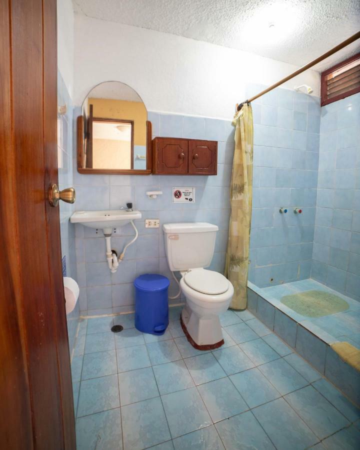 Hostal Estrella De Mar Puerto Ayora  Ngoại thất bức ảnh