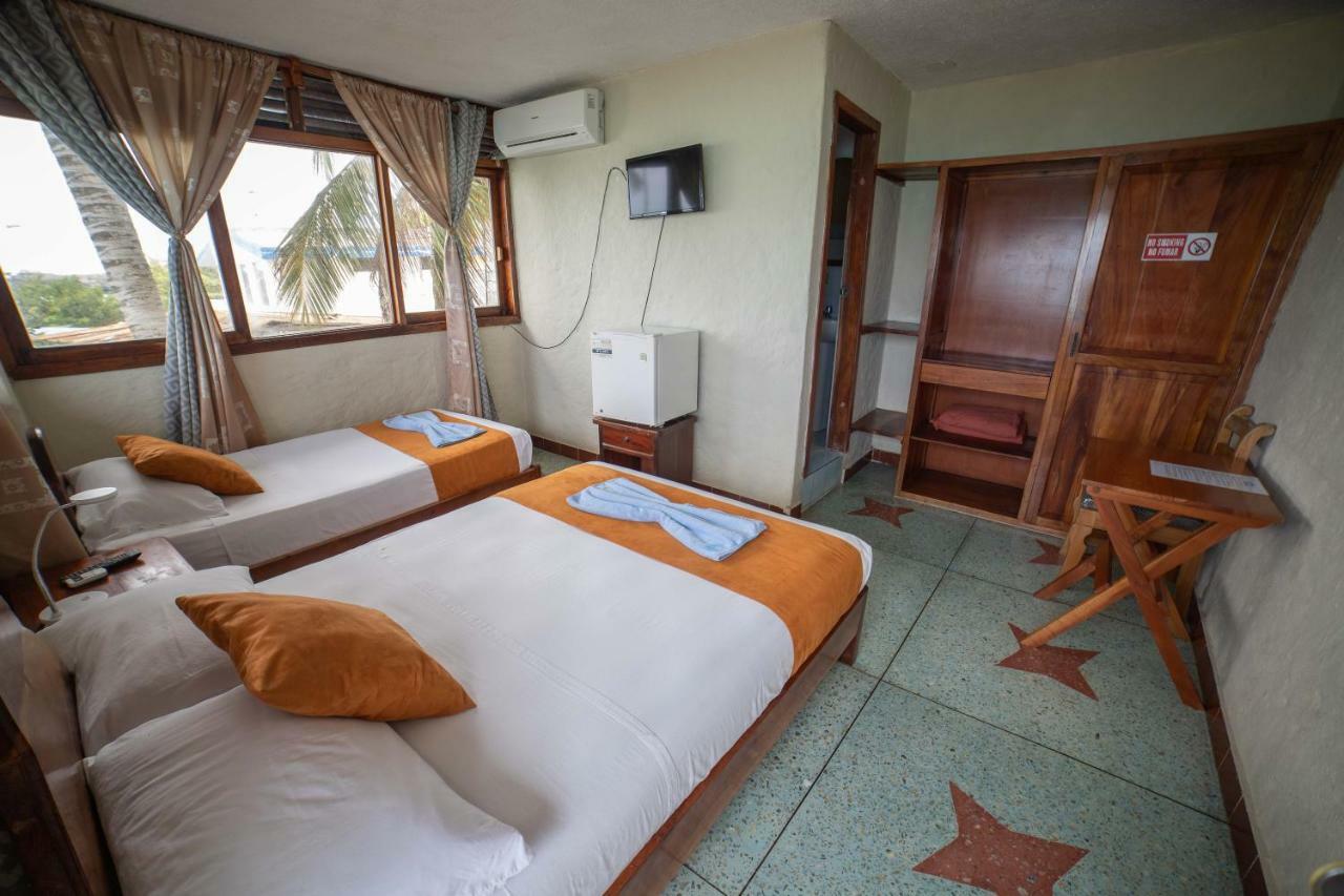 Hostal Estrella De Mar Puerto Ayora  Ngoại thất bức ảnh
