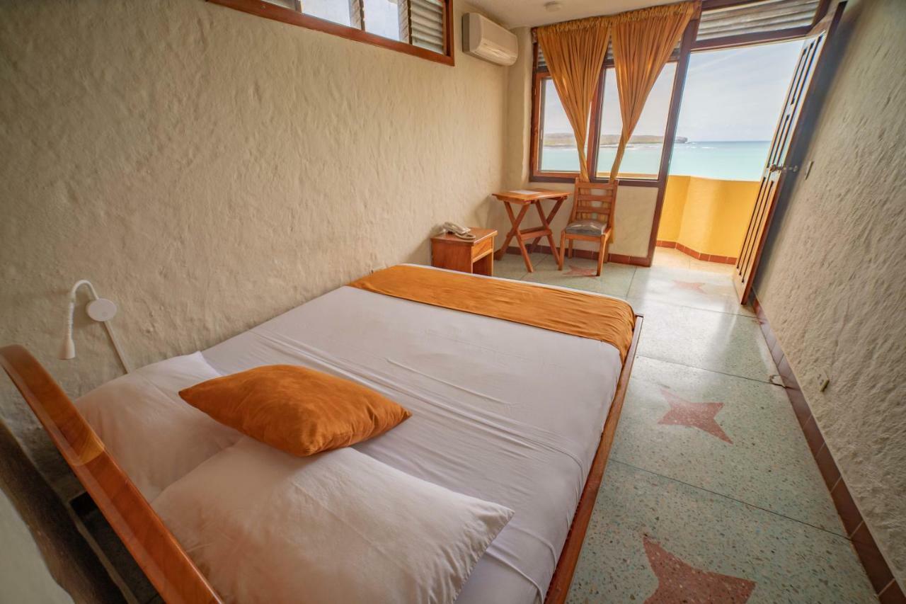 Hostal Estrella De Mar Puerto Ayora  Ngoại thất bức ảnh