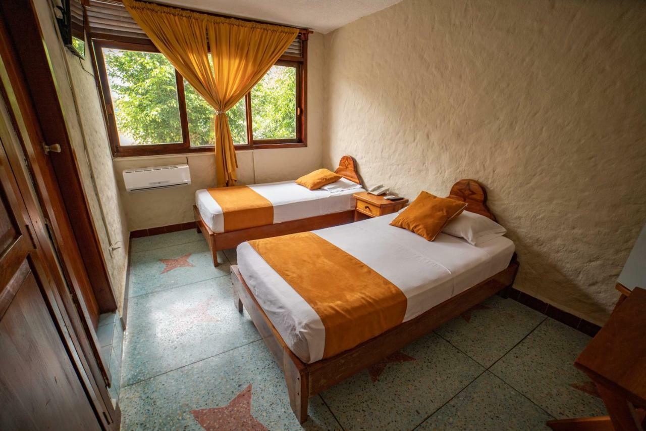 Hostal Estrella De Mar Puerto Ayora  Ngoại thất bức ảnh